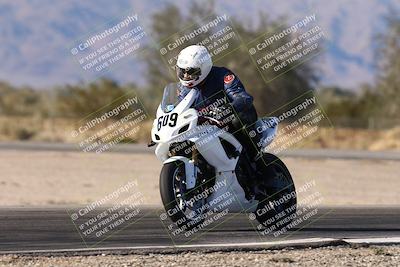 media/Dec-06-2025-CVMA (Sat) [[4a896cc04c]]/Race 8- Formula 40 MW and LW/